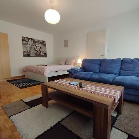 Appartement Studio, 4-7 Mins To Bern Main Station By Train Extérieur photo