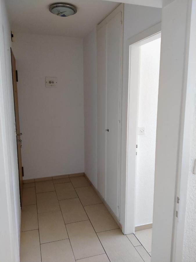 Appartement Studio, 4-7 Mins To Bern Main Station By Train Extérieur photo