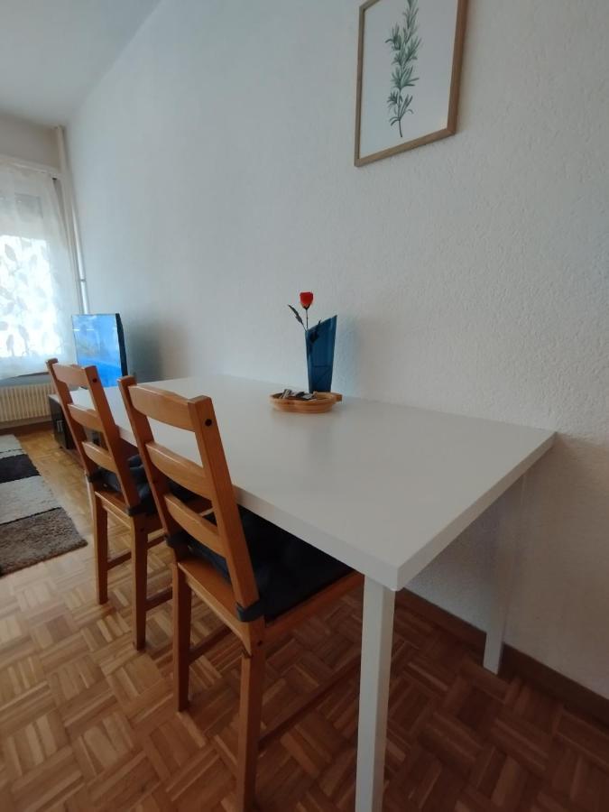 Appartement Studio, 4-7 Mins To Bern Main Station By Train Extérieur photo