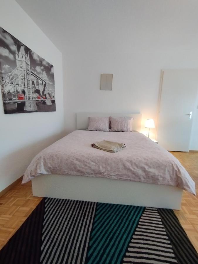 Appartement Studio, 4-7 Mins To Bern Main Station By Train Extérieur photo